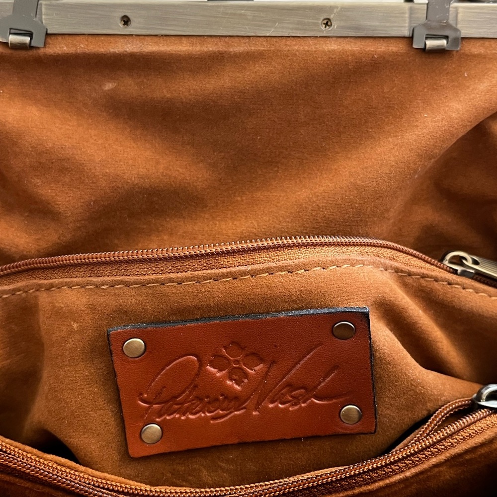 NWOT Patricia Nash embossed Leather purse - Picture 6 of 8